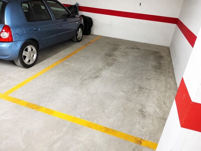 Garage for sale in Ciudad Jardín, Córdoba city - € 16,990 (Ref: 9922390)