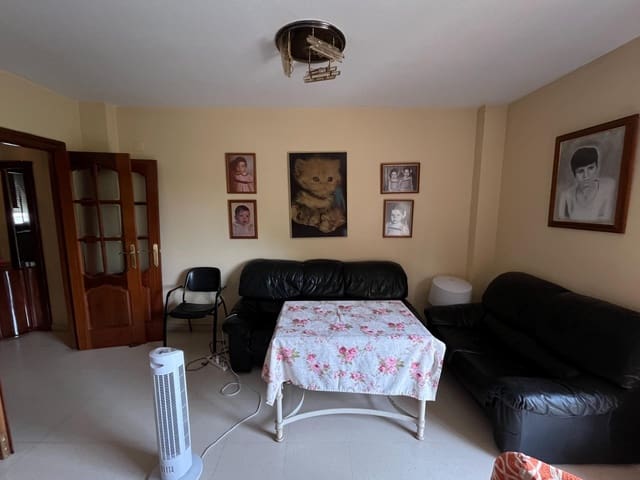 4 soveværelse Lejlighed til salg i Fátima, Córdoba by - € 190.000 (Ref: 9927514)