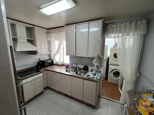 4 soveværelse Lejlighed til salg i Fátima, Córdoba by - € 190.000 (Ref: 9927514)