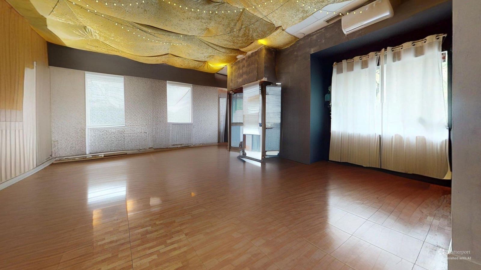 Commercial for rent in Cordoba city - € 1,000 (Ref: 9936472)