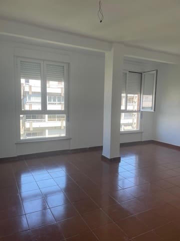3 slaapkamer Flat te huur in Centro, Córdoba stad met garage - € 1.000 (Ref: 9940054)
