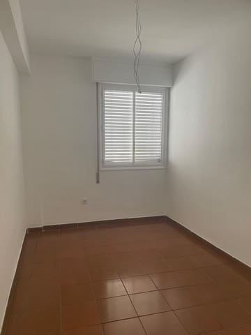 3 slaapkamer Flat te huur in Centro, Córdoba stad met garage - € 1.000 (Ref: 9940054)