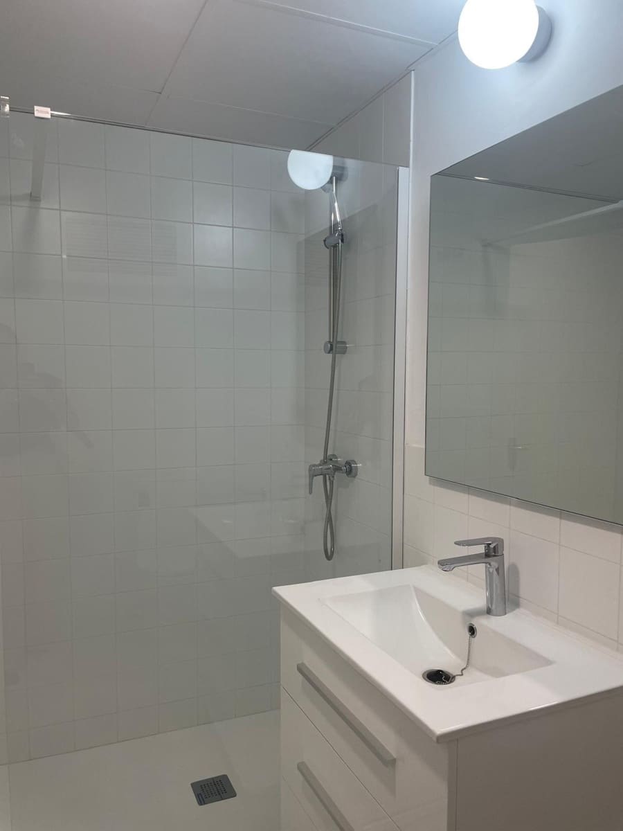 3 bedroom Flat for rent in Cordoba city with garage - € 1,000 (Ref: 9940054)