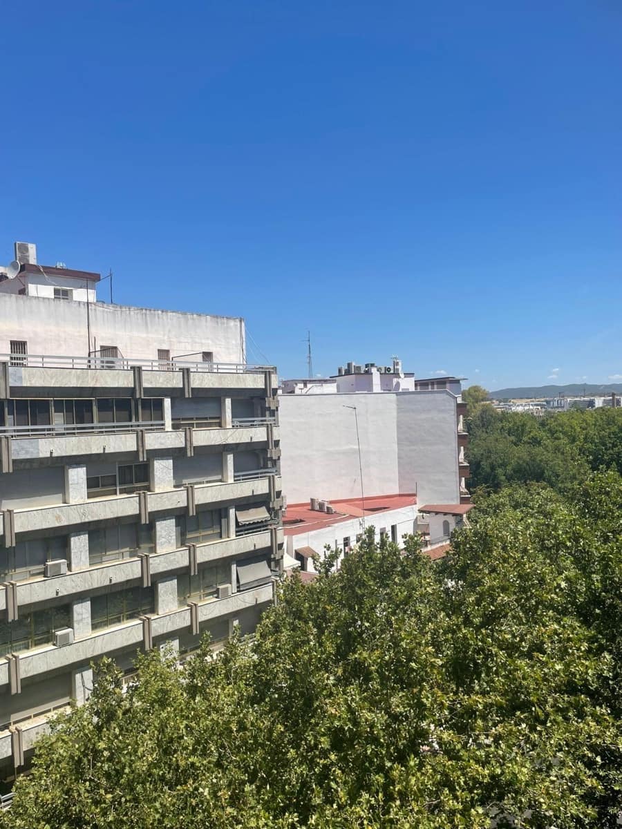 3 bedroom Flat for rent in Cordoba city with garage - € 1,000 (Ref: 9940054)