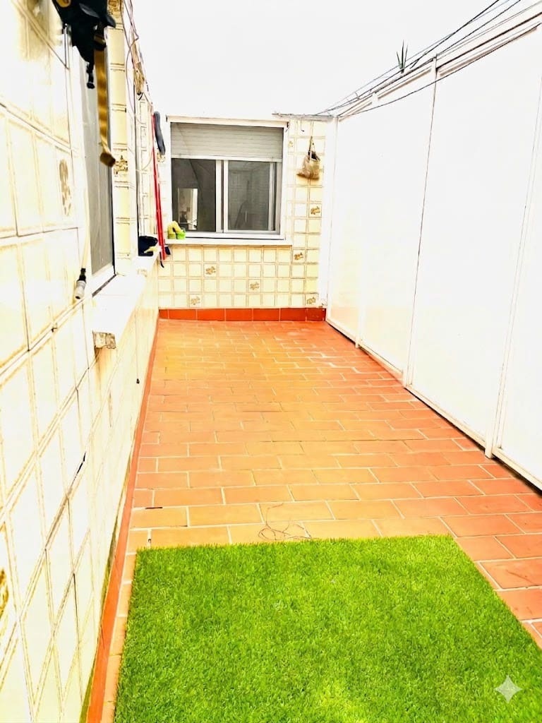 3 soveværelse Lejlighed til salg i Cordoba by - € 160.000 (Ref: 9940056)