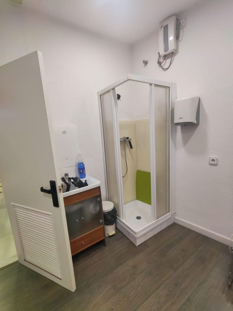 Erhverv til salg i Cordoba by - € 352.000 (Ref: 9945806)