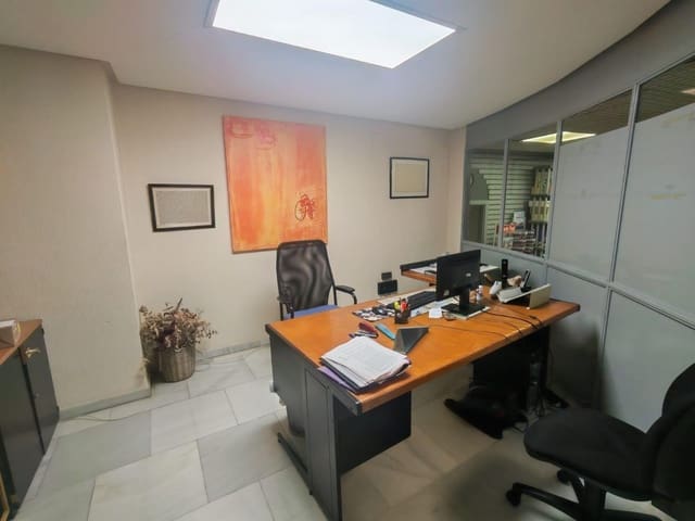 Erhverv til salg i Centro, Córdoba by - € 352.000 (Ref: 9945806)