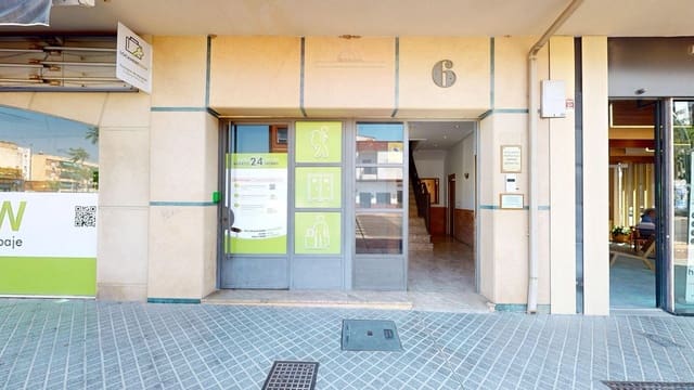 2 soveværelse Penthouse til salg i Córdoba by med garage - € 198.000 (Ref: 9945807)