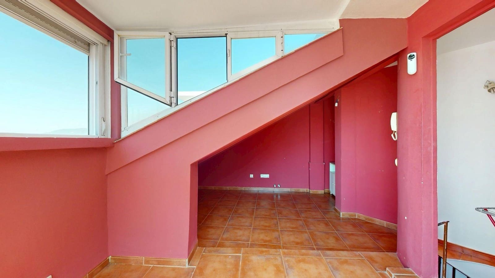 2 soveværelse Penthouse til salg i Cordoba by med garage - € 198.000 (Ref: 9945807)