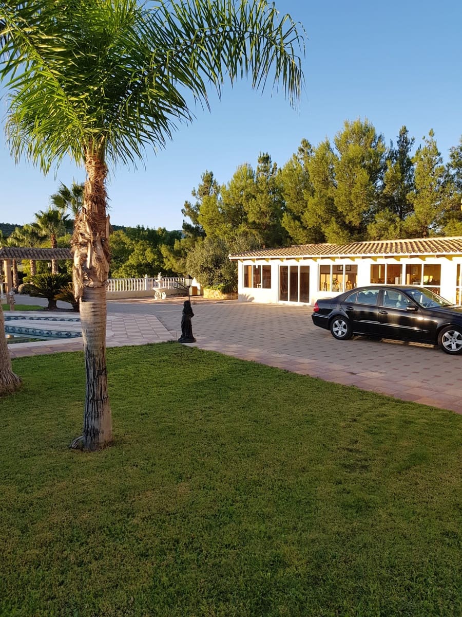 4 soveværelse Rækkehus til salg i Cehegin med swimmingpool garage - € 385.000 (Ref: 9706016)