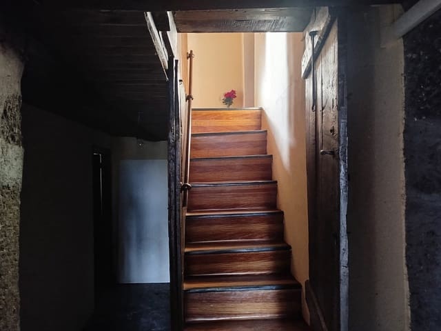 4 soveværelse Byhus til salg i O Páramo - € 89.000 (Ref: 9706019)