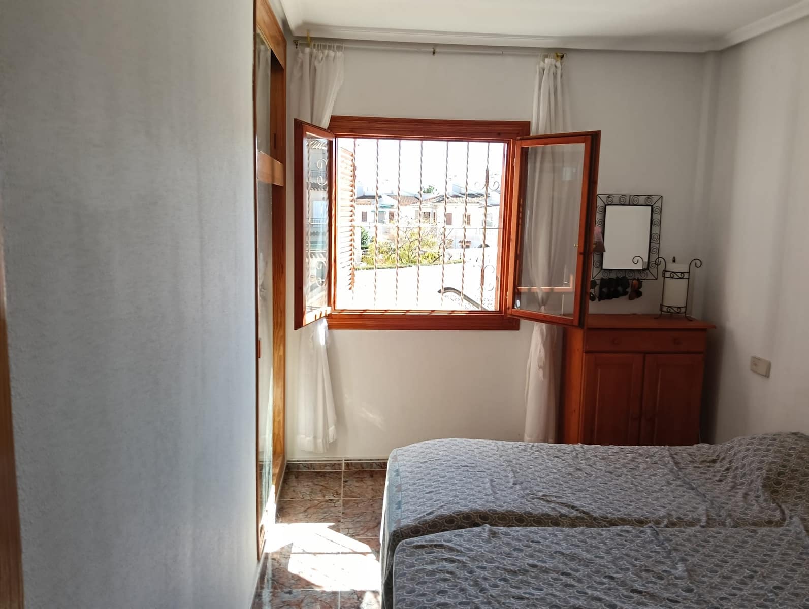 2 Zimmer Bungalow zu verkaufen in Guardamar del Segura mit Pool - 134.000 € (Ref: 9706040)