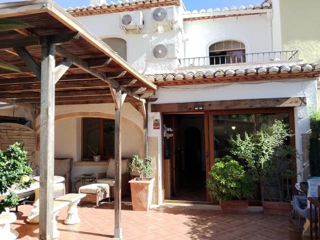 Bungalow à vendre à Javea / Xàbia avec piscine garage - 490 000 € (Ref: 9709049)