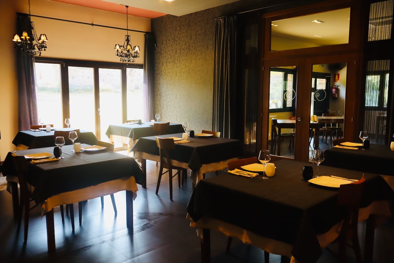 16 sypialnia Finka/Dom wiejski na sprzedaż w Friol - 650 000 € (Ref: 9709107)