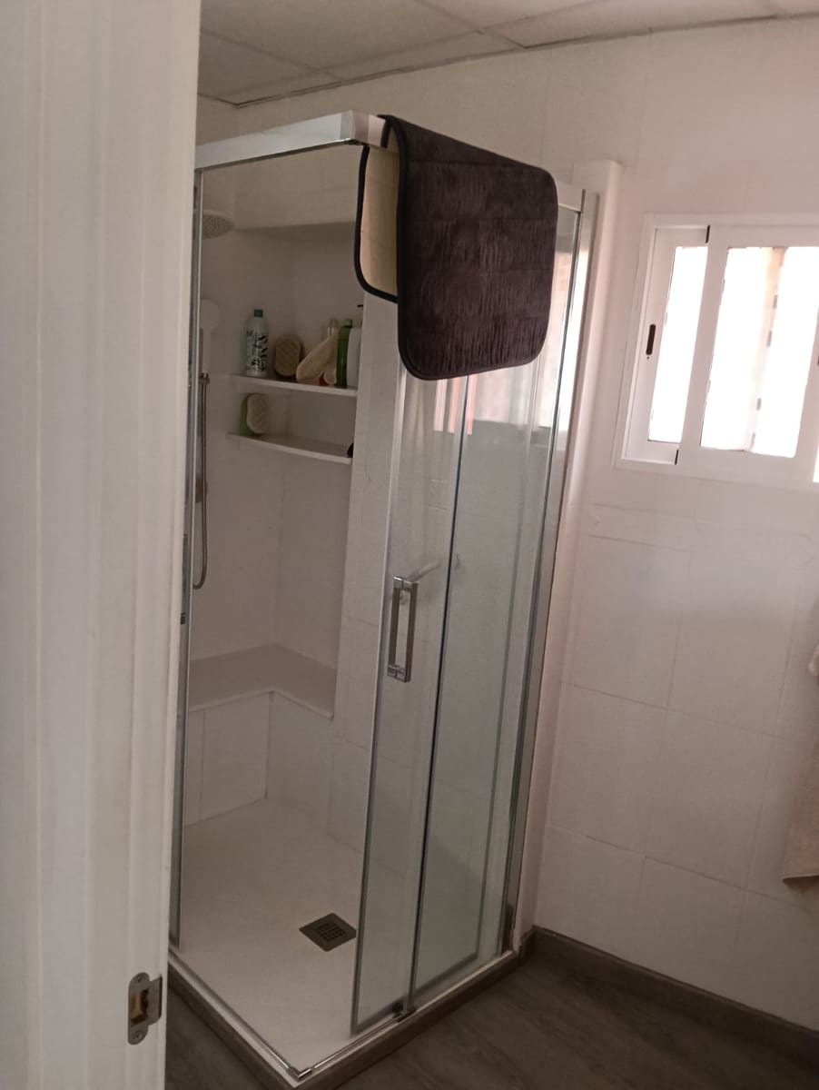 Apartamento de 2 habitaciones en Guardamar del Segura en venta - 275.000 € (Ref: 9709108)