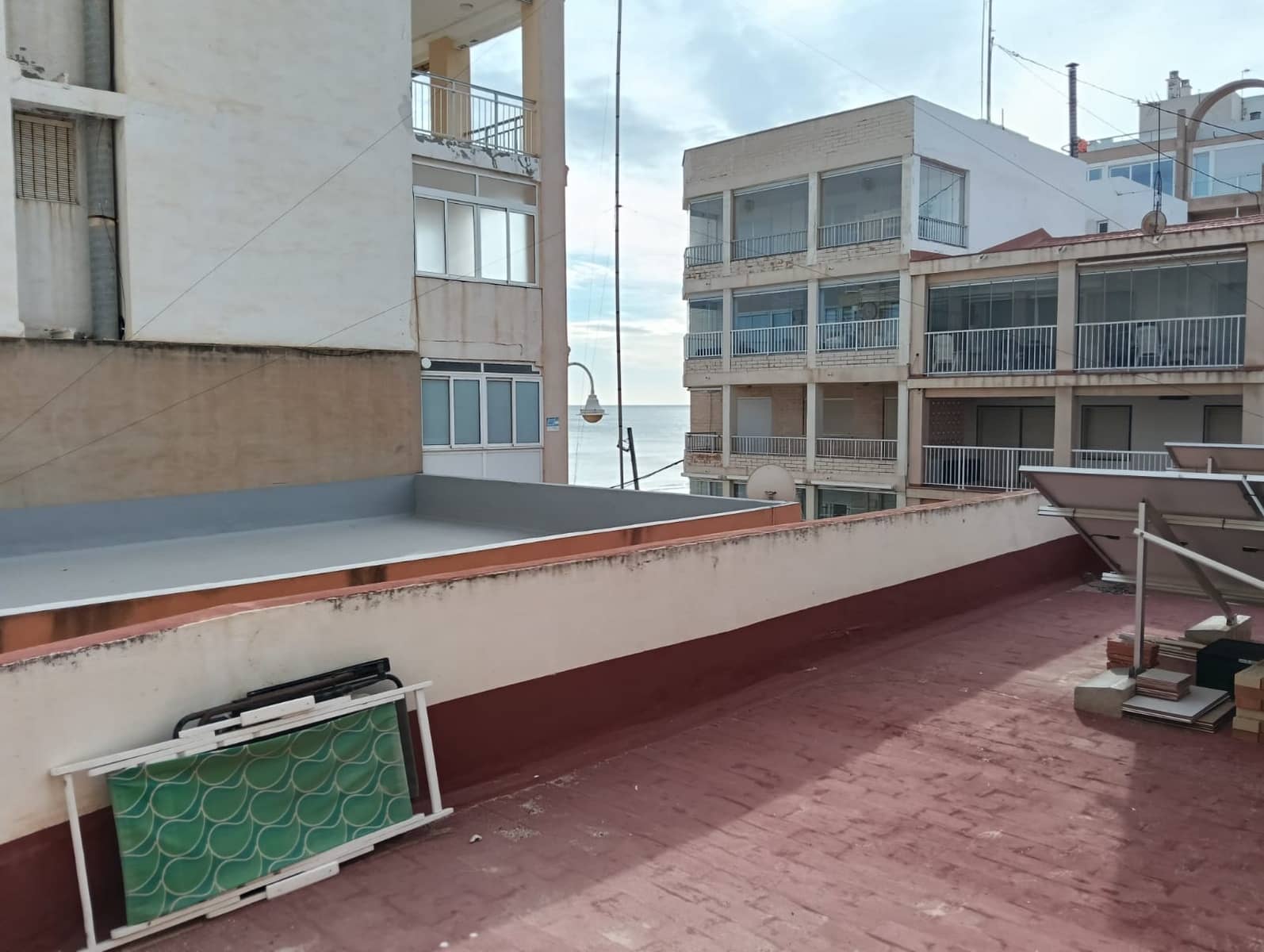Apartamento de 2 habitaciones en Guardamar del Segura en venta - 275.000 € (Ref: 9709108)