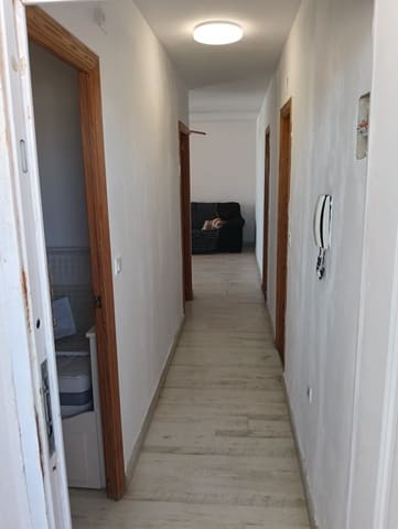 Apartamento de 2 habitaciones en Torrevieja en venta con piscina - 140.000 € (Ref: 9709111)