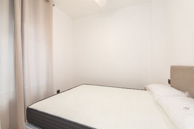 Piso de 2 habitaciones en Elche / Elx en venta - 175.000 € (Ref: 9709113)