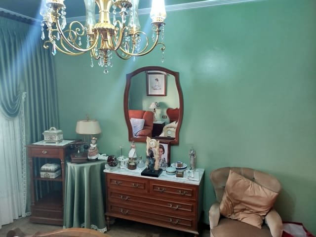 4 soveværelse Lejlighed til salg i Lugo by med garage - € 180.000 (Ref: 9709115)