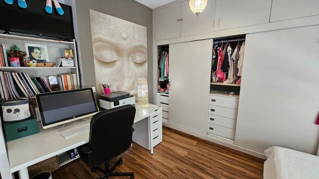 Piso de 3 habitaciones en Guardamar del Segura en venta - 187.500 € (Ref: 9709120)