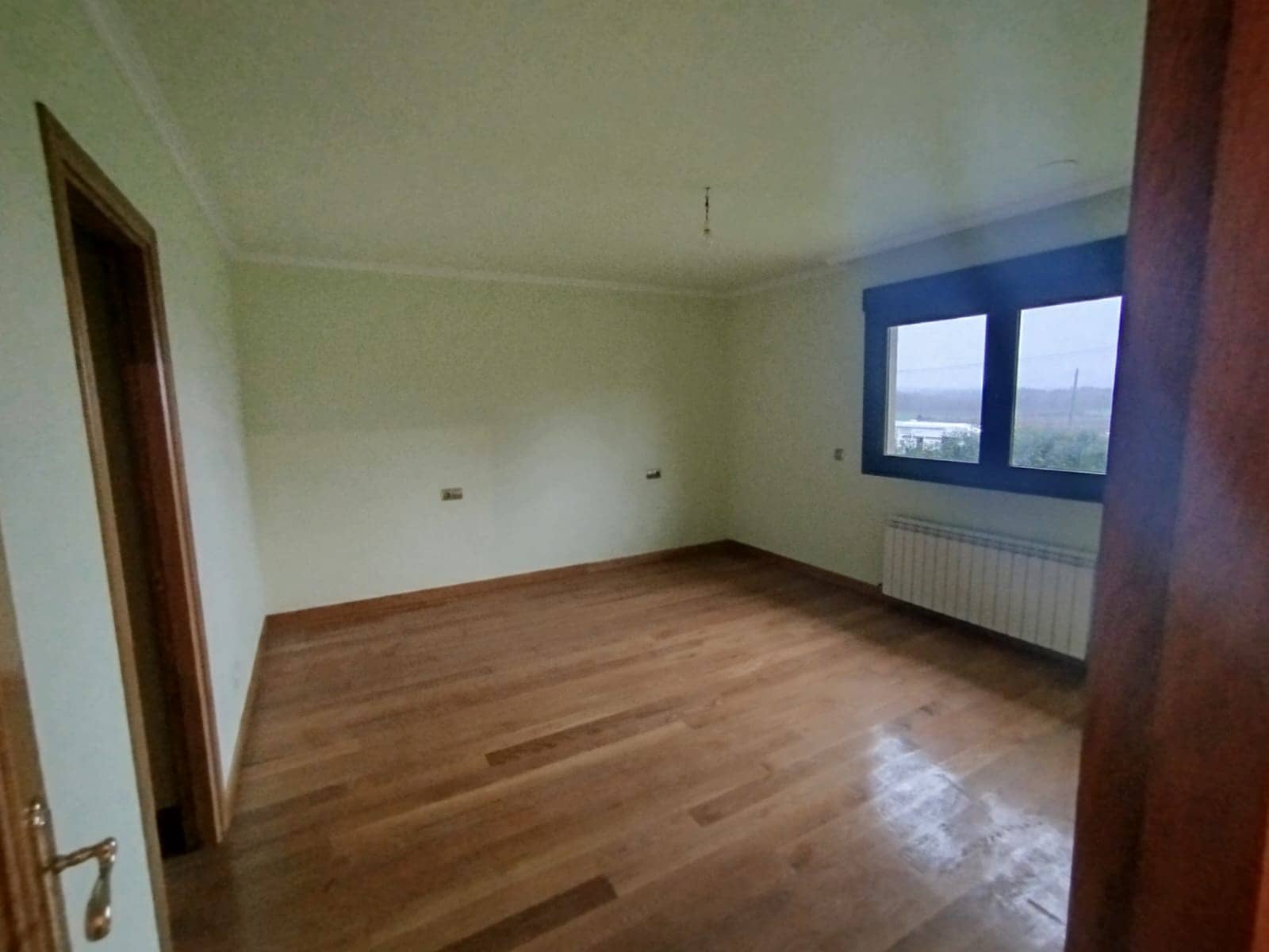 5 soveværelse Finca/Landehus til salg i Lugo by med garage - € 409.500 (Ref: 9714347)