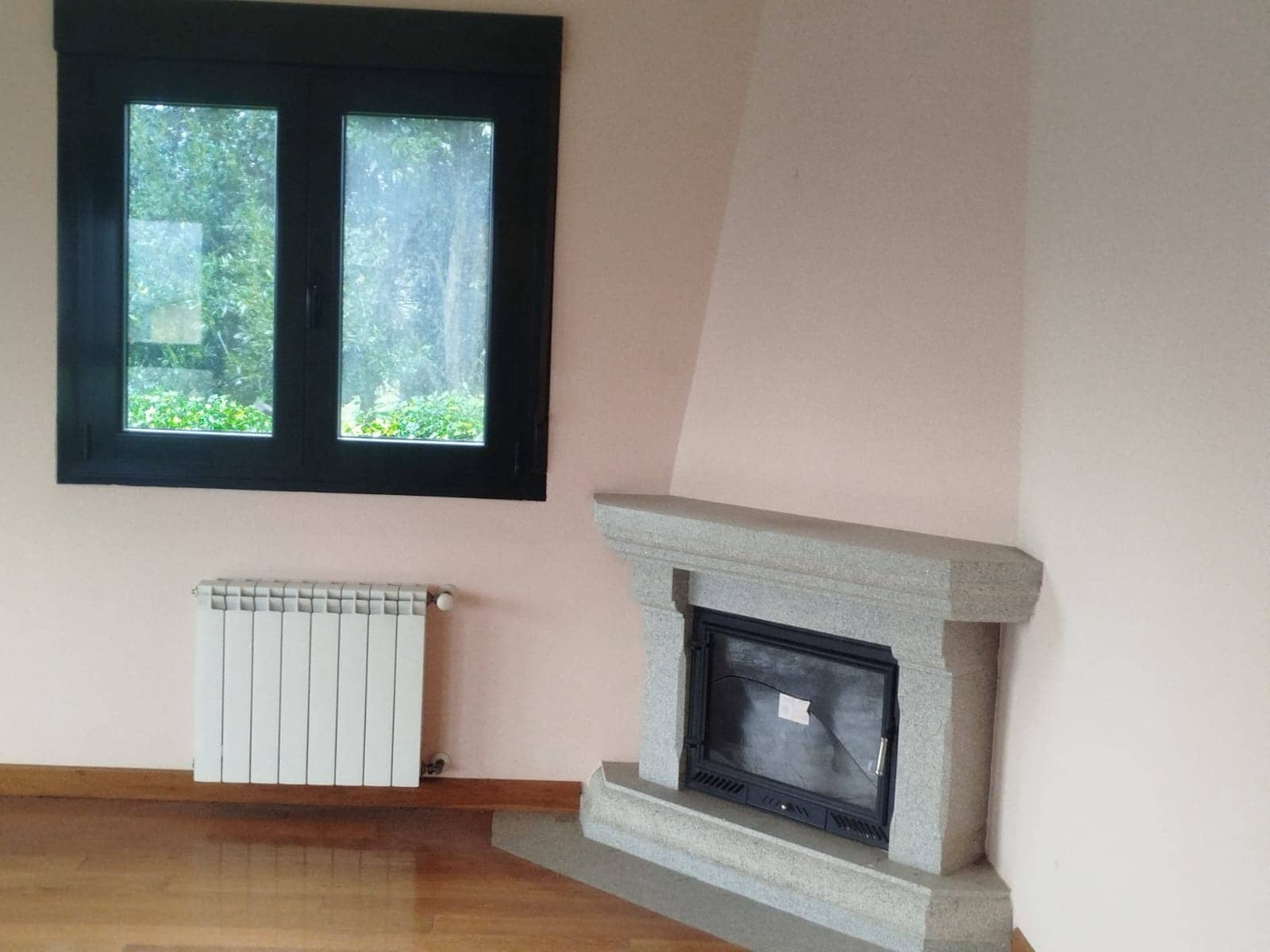 5 soveværelse Finca/Landehus til salg i Lugo by med garage - € 409.500 (Ref: 9714347)