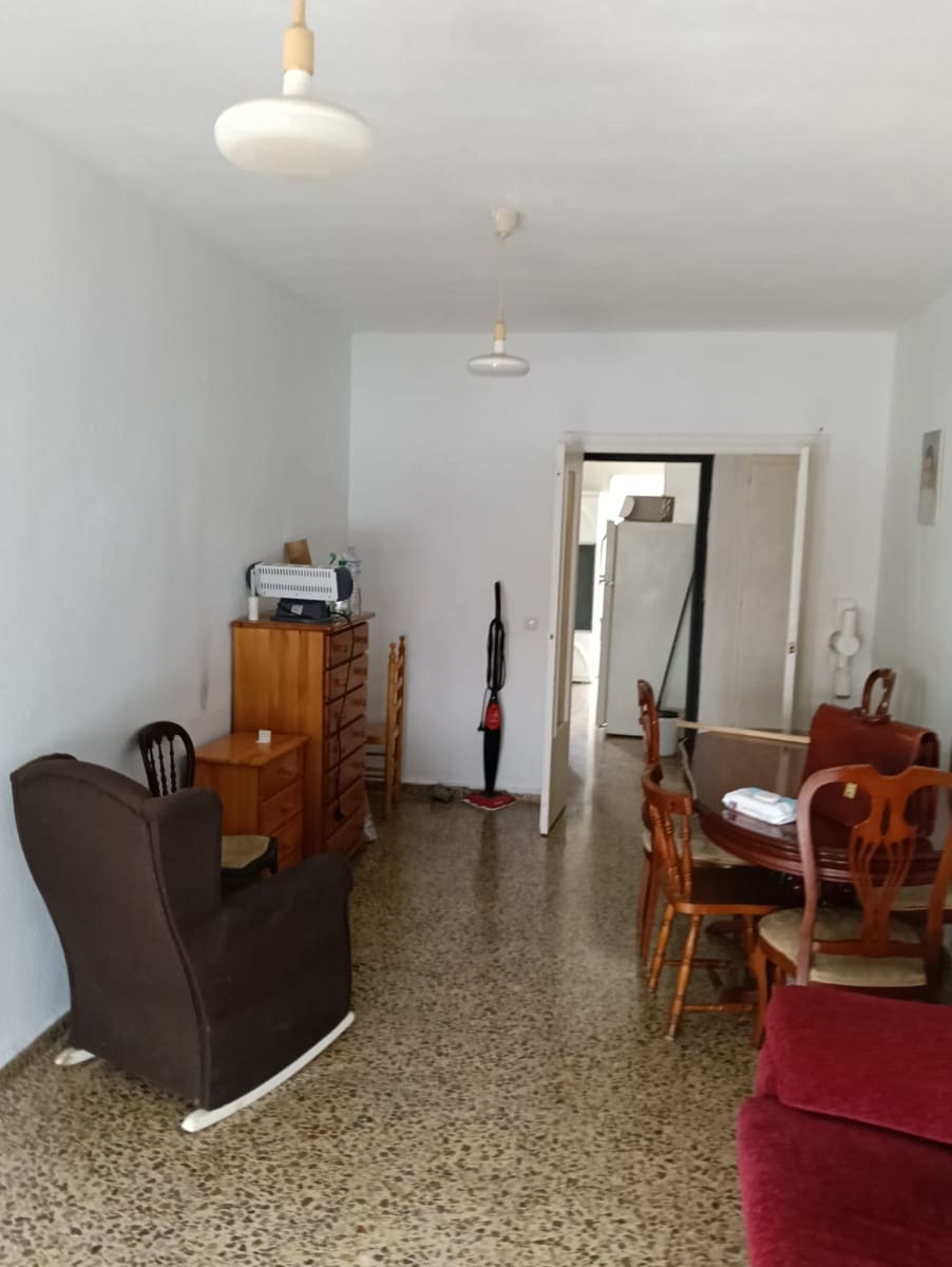 Piso de 4 habitaciones en Guardamar del Segura en venta con garaje - 225.000 € (Ref: 9731181)