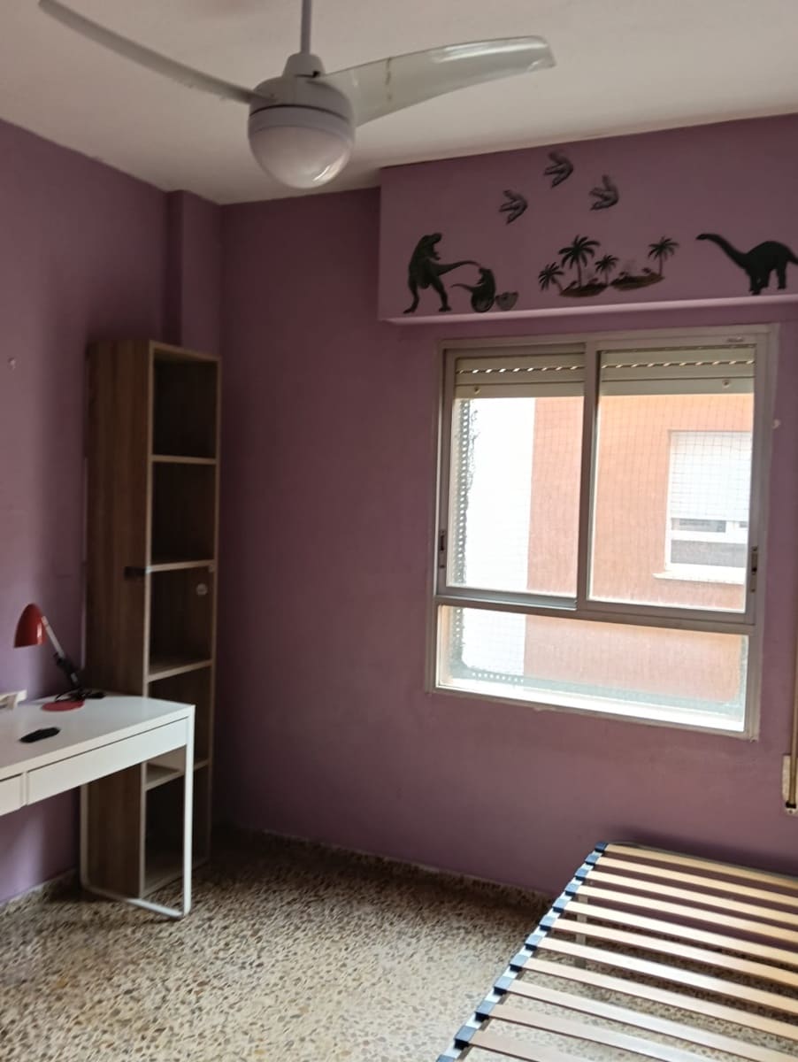 Piso de 4 habitaciones en Guardamar del Segura en venta con garaje - 225.000 € (Ref: 9731181)
