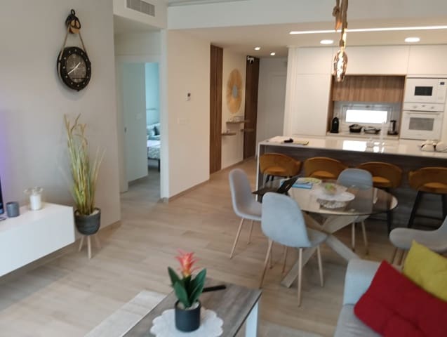 2 sovrum Semi-fristående Villa till salu i Guardamar del Segura med pool garage - 345 000 € (Ref: 9731191)