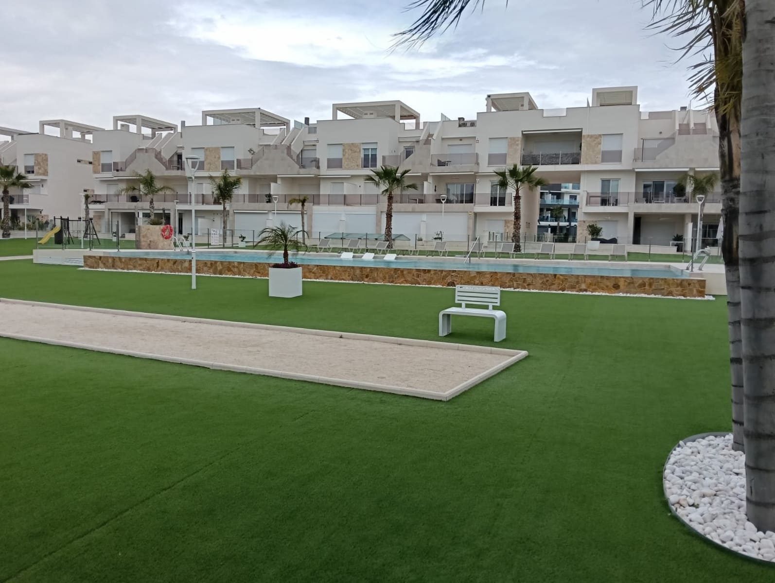 2 sovrum Semi-fristående Villa till salu i Guardamar del Segura med pool garage - 345 000 € (Ref: 9731191)