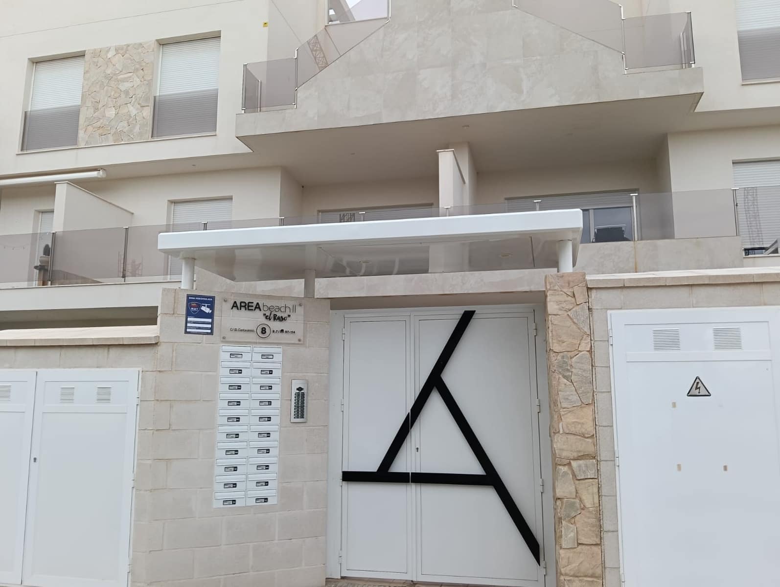 2 sovrum Semi-fristående Villa till salu i Guardamar del Segura med pool garage - 345 000 € (Ref: 9731191)