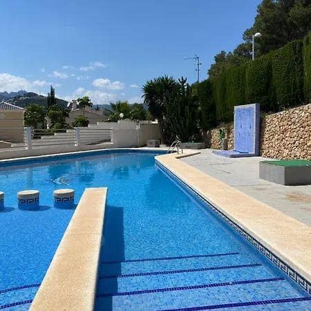 3 soverom Rekkehus til salgs i Calpe / Calp med svømmebasseng garasje - € 365 000 (Ref: 9759428)