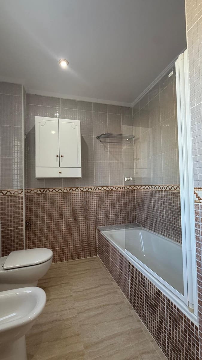 3 soverom Rekkehus til salgs i Calpe / Calp med svømmebasseng garasje - € 365 000 (Ref: 9759428)