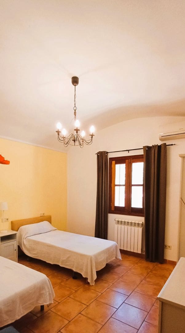 Finca/Maison de Campagne de 3 chambres à louer à Costitx - 2 800 € (Ref: 9699215)