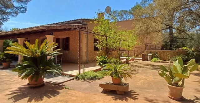 Finca/Maison de Campagne de 3 chambres à louer à Costitx - 2 800 € (Ref: 9699215)