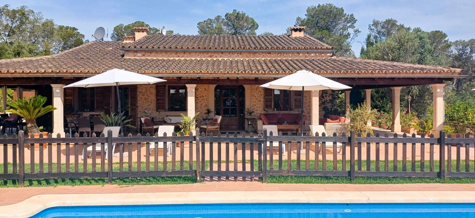 5 bedroom Finca/Country House for rent in Costitx with pool - € 3,500 (Ref: 9699219)