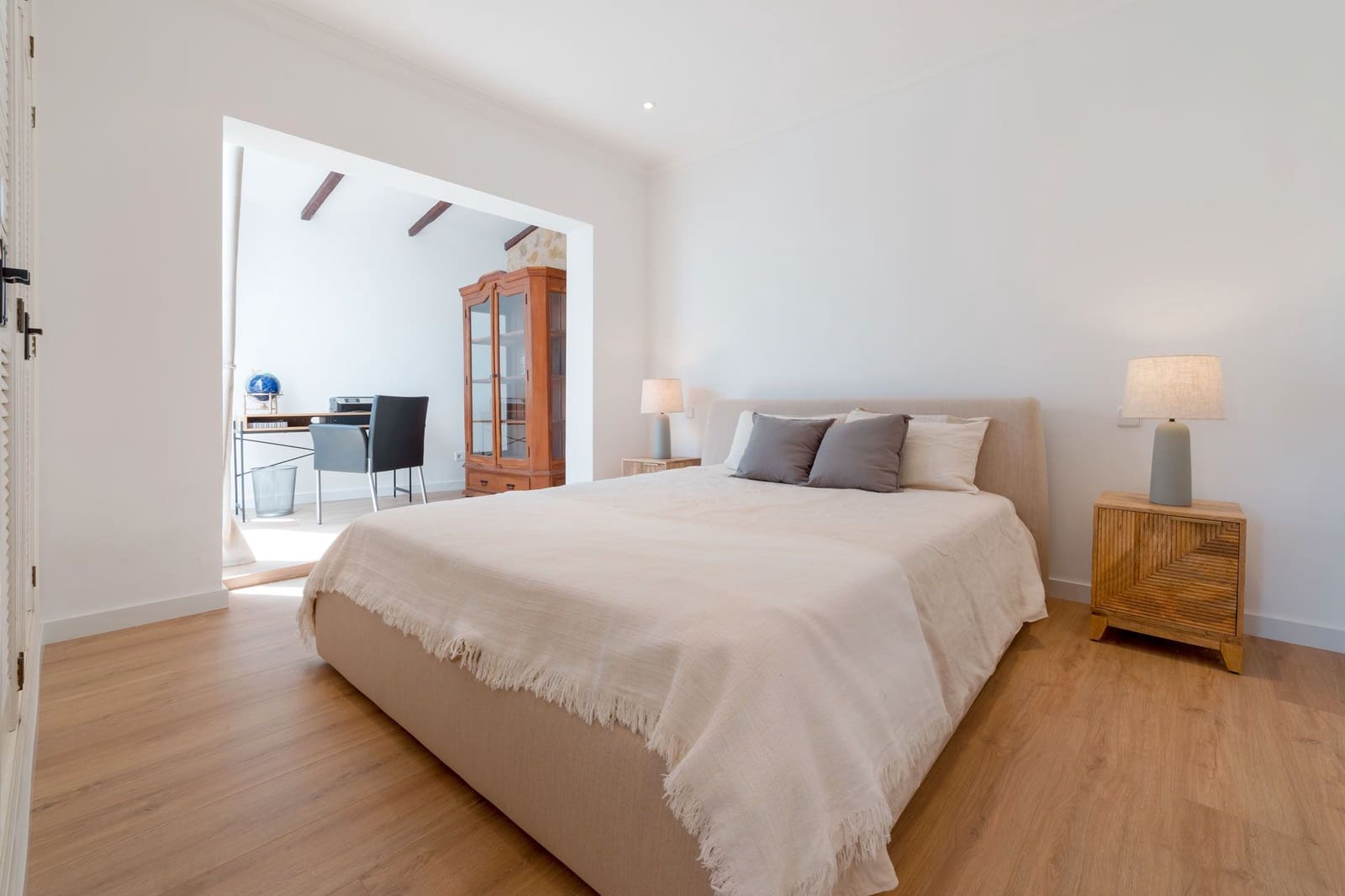 4 bedroom Villa for rent in Calvia with pool garage - € 9,950 (Ref: 9699221)