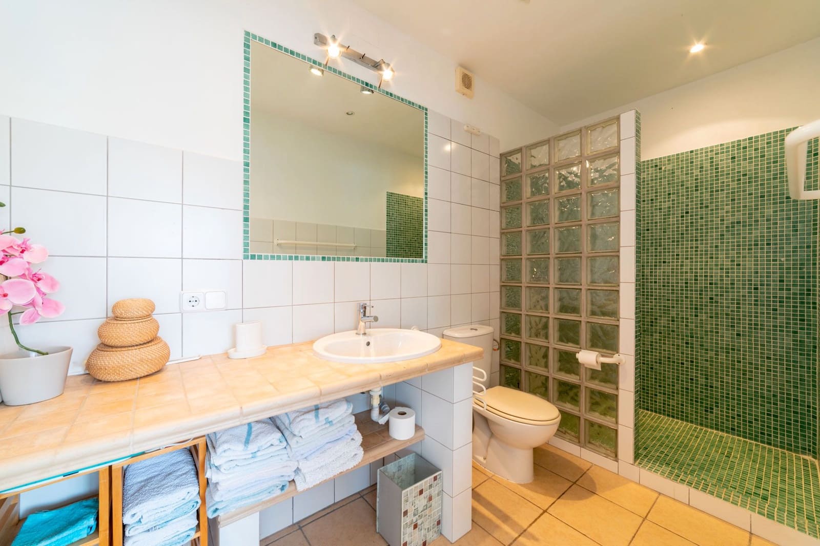 4 bedroom Villa for rent in Calvia with pool garage - € 9,950 (Ref: 9699221)