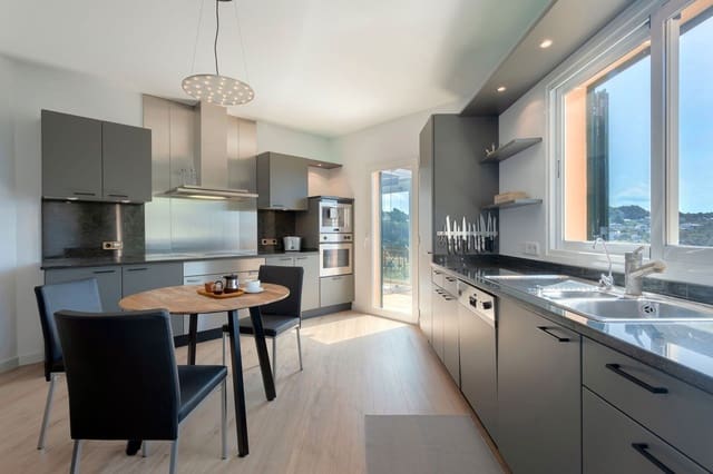 4 makuuhuone Huvila vuokrattavana paikassa Costa d'en Blanes, Calvià mukana uima-altaan 
autotalli - 9 950 € (Ref: 9699221)