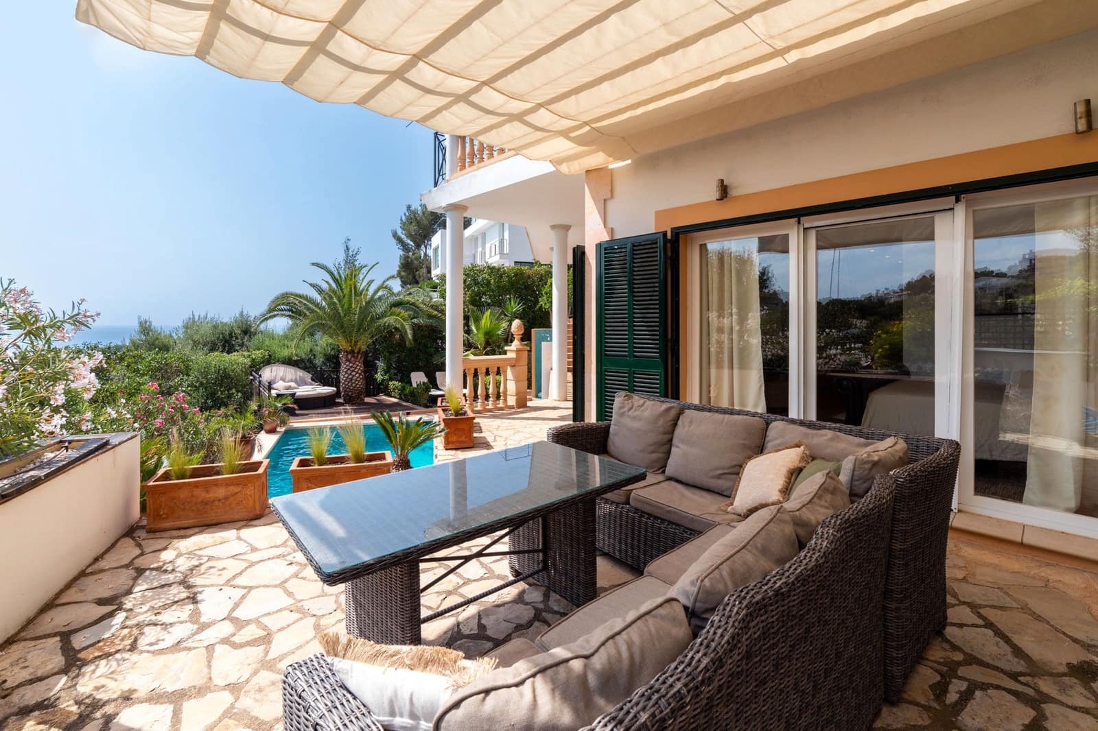 4 bedroom Villa for rent in Calvia with pool garage - € 9,950 (Ref: 9699221)