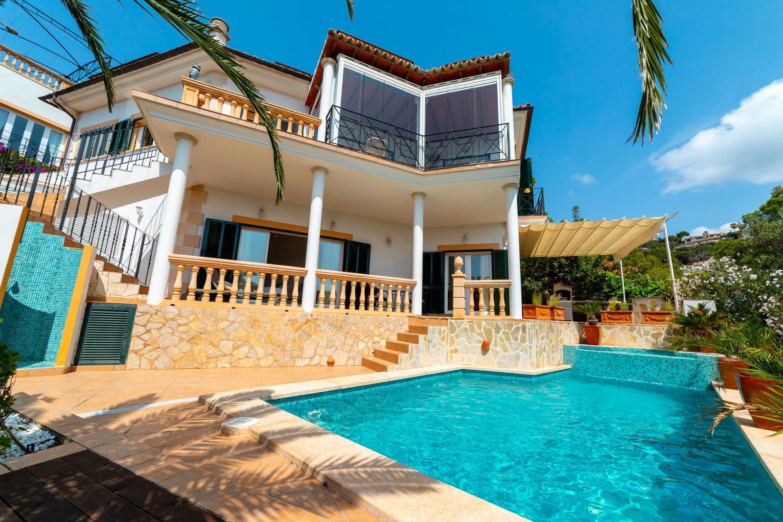 4 bedroom Villa for rent in Calvia with pool garage - € 9,950 (Ref: 9699221)