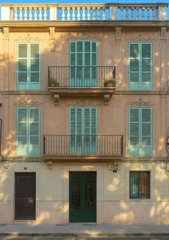Apartment for sale in Santa Catalina, Palma de Mallorca - € 1,700,000 (Ref: 9699222)