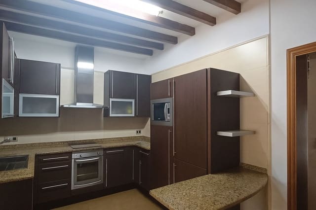 Apartment for sale in Santa Catalina, Palma de Mallorca - € 1,700,000 (Ref: 9699222)