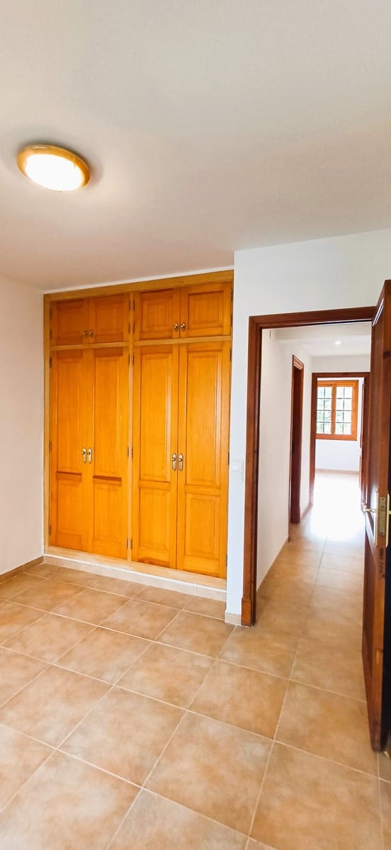 4 bedroom Apartment for rent in Palma de Mallorca - € 1,700 (Ref: 9723512)