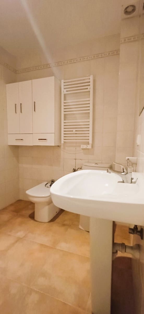 4 bedroom Apartment for rent in Palma de Mallorca - € 1,700 (Ref: 9723512)