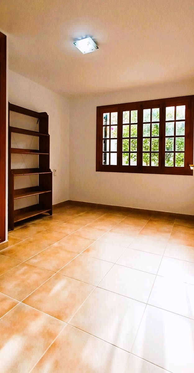 4 bedroom Apartment for rent in Palma de Mallorca - € 1,700 (Ref: 9723512)