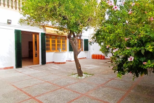 4 bedroom Apartment for rent in Son Cotoner, Palma de Mallorca - € 1,700 (Ref: 9723512)