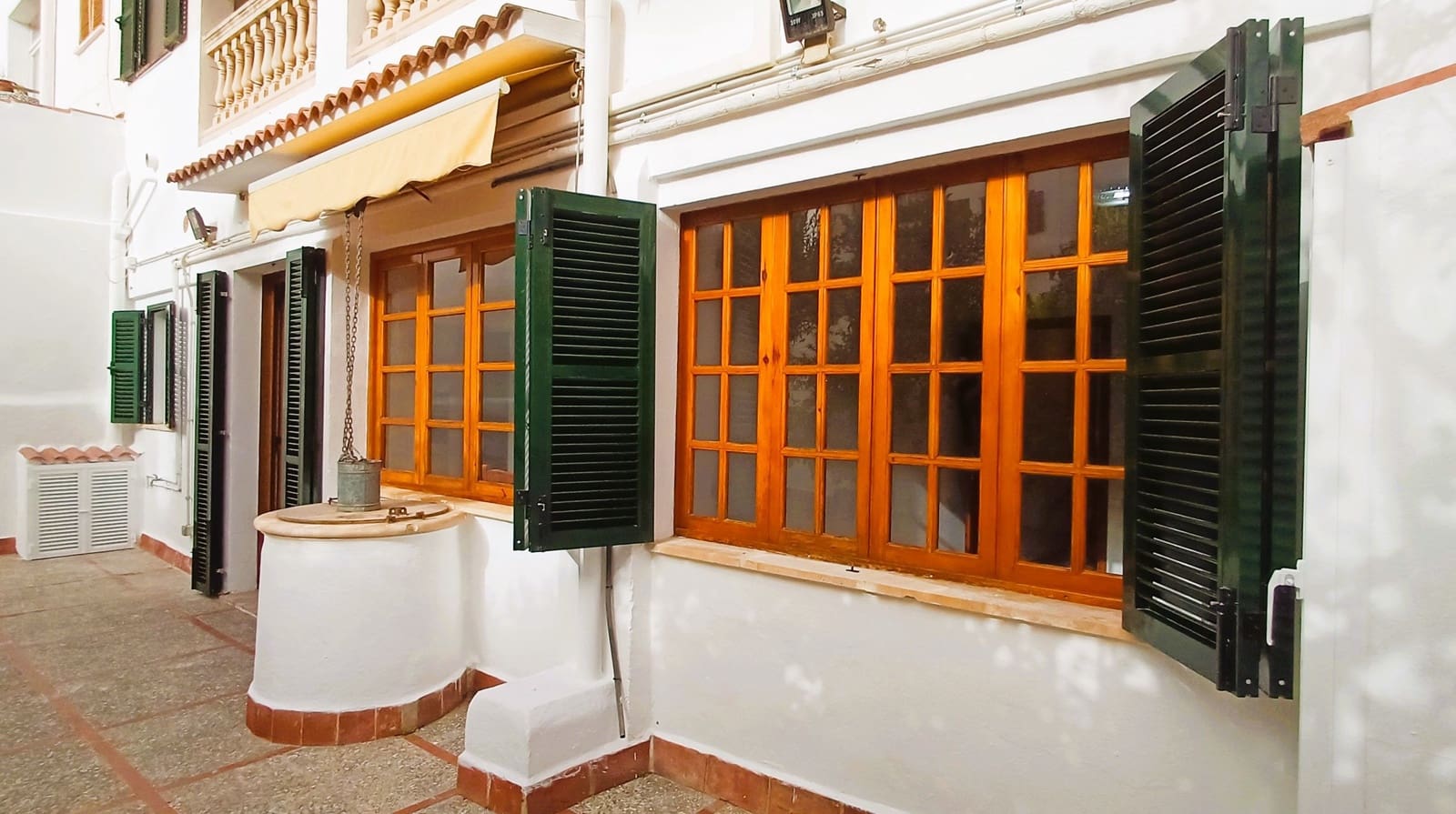 4 bedroom Apartment for rent in Palma de Mallorca - € 1,700 (Ref: 9723512)