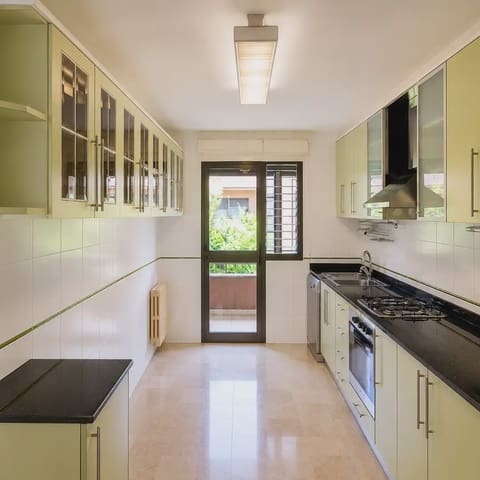 3 bedroom Flat for sale in Cal Capiscol, Palma de Mallorca with garage - € 590,000 (Ref: 9877618)