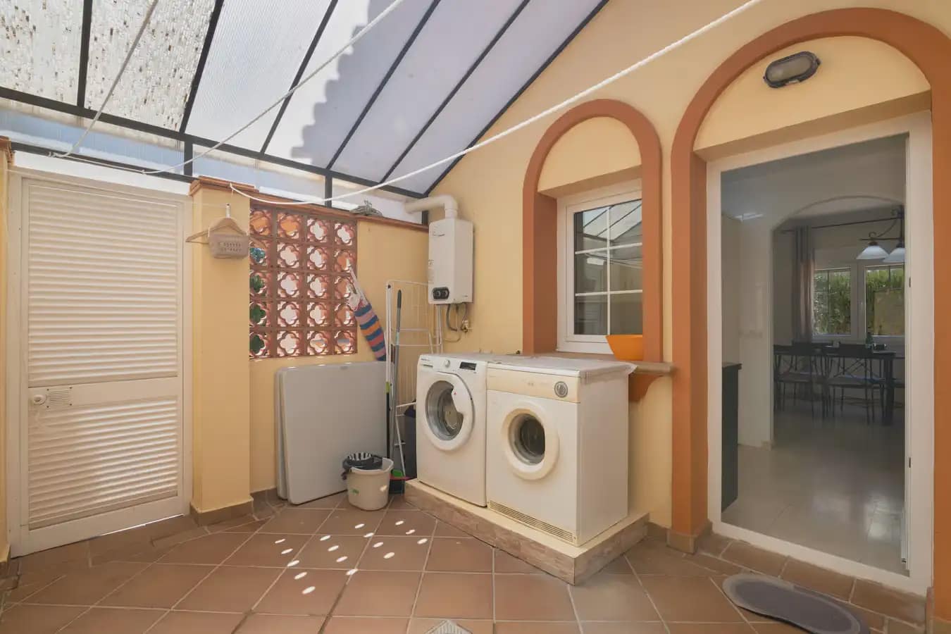 3 camera da letto Villa da affittare in Islantilla con piscina garage - 6.300 € (Rif: 9914037)